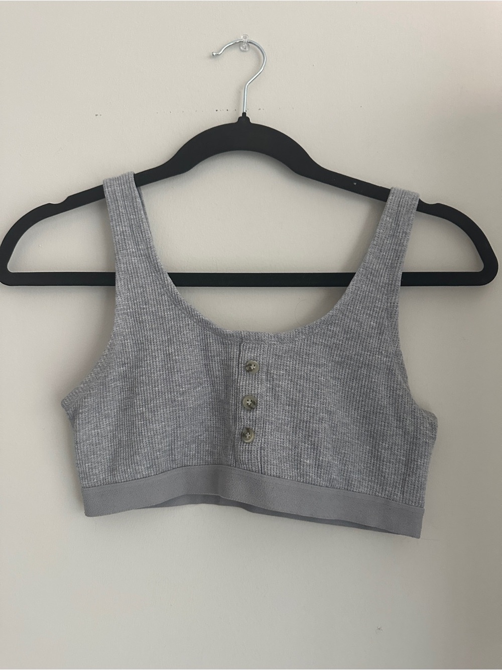 Colsie Light Gray Ribbed Crop Tank with Button Detail